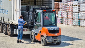 Locação de Empilhadeira 2,5 ton em Água Branca